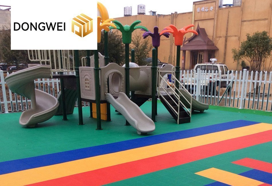 Хуванцар шалны гадна талбай дахь зураг0