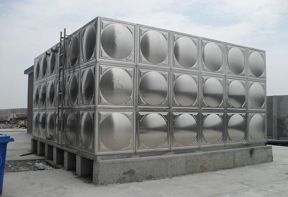 Зэвэрдэггүй ган хавтан усны сав, цэвэр усны сав