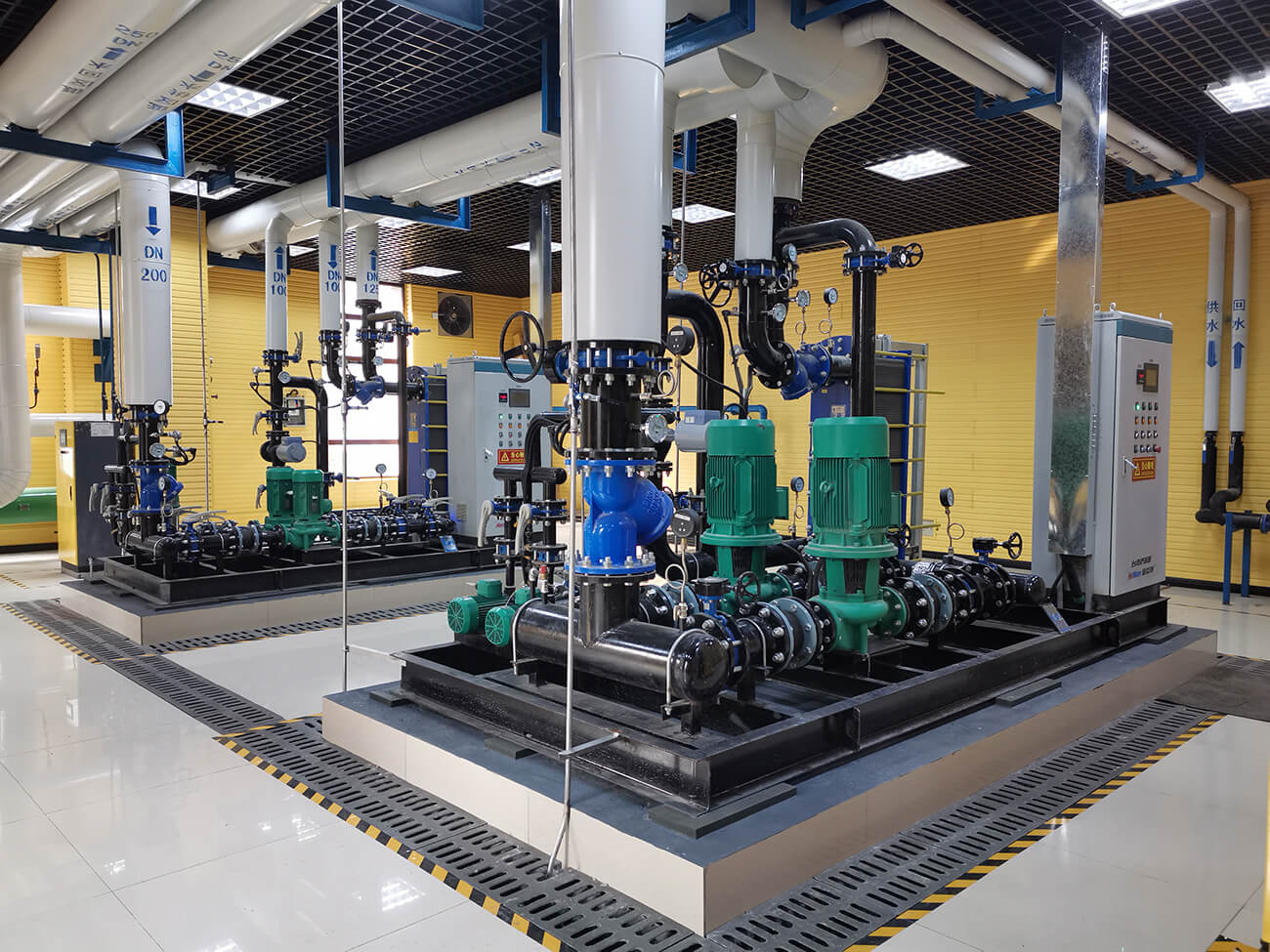 Hot Water Ялтсан бойлерын зураг